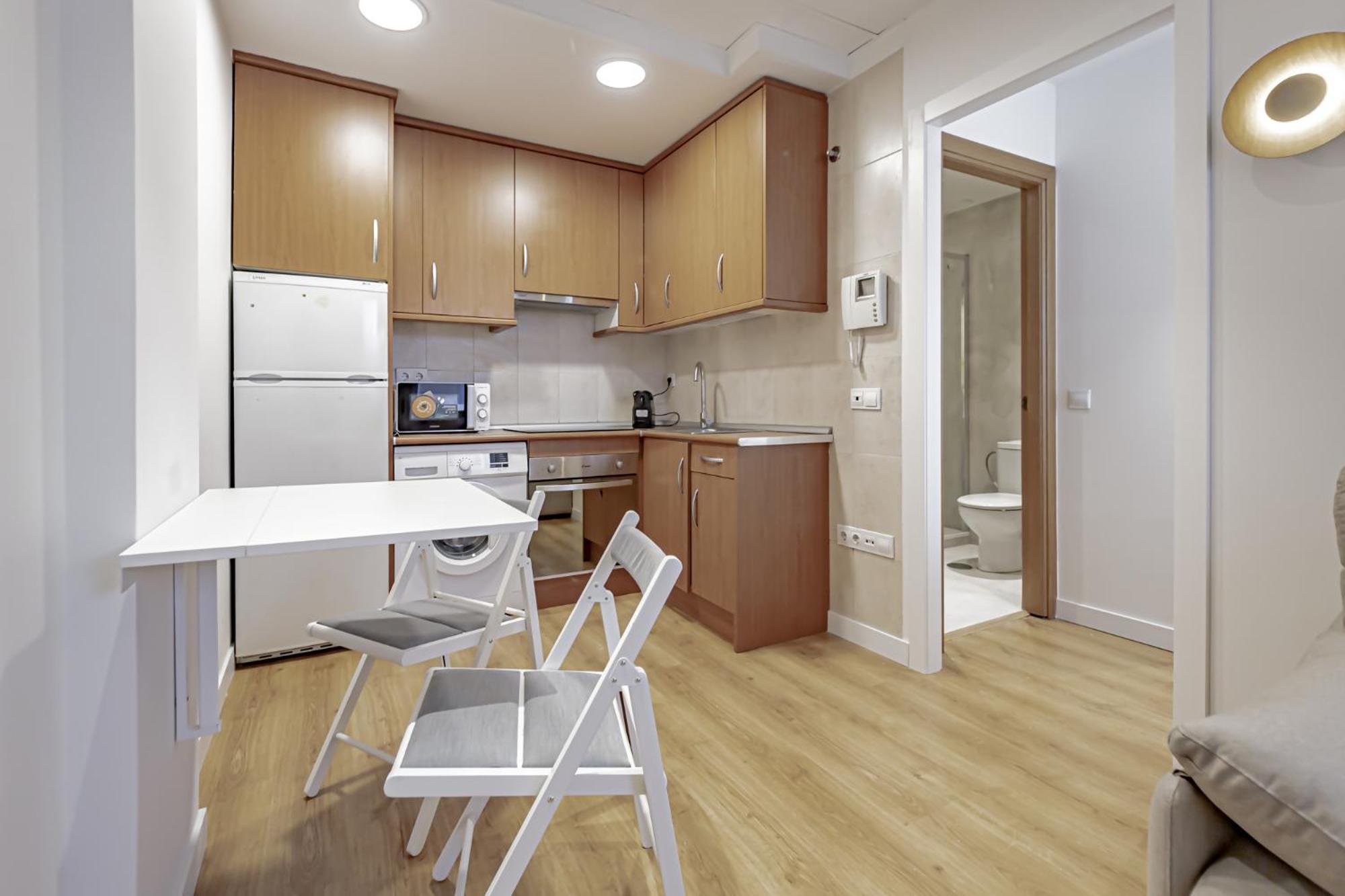 Apartamentos Noviembre Madrid Exterior photo